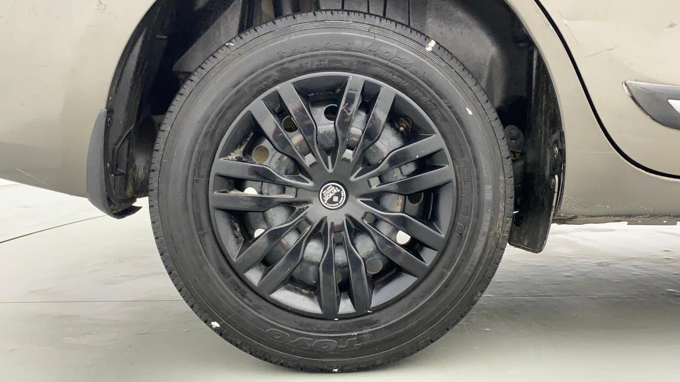 2019 Maruti Dzire VDI, Diesel, Manual, 89,272 km, Right Rear Wheel