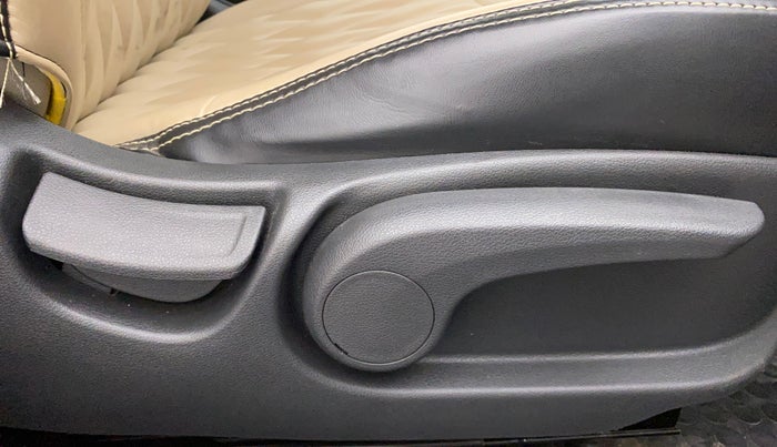 2020 Hyundai Verna SX 1.5 VTVT, Petrol, Manual, 7,622 km, Driver Side Adjustment Panel