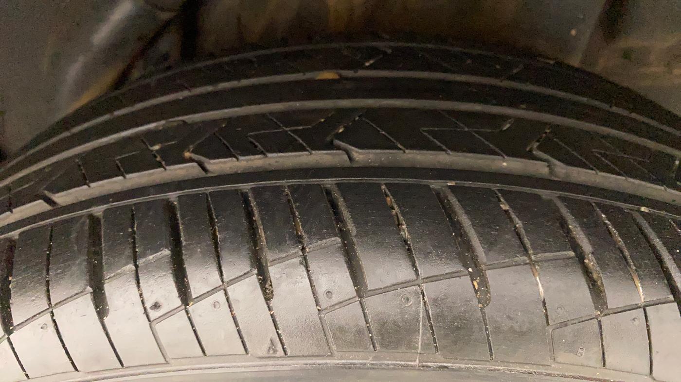2020 Hyundai Verna SX 1.5 VTVT, Petrol, Manual, 7,622 km, Left Rear Tyre Tread