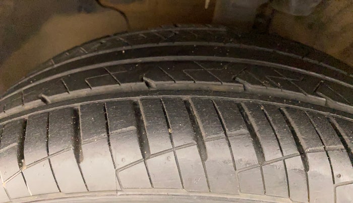 2020 Hyundai Verna SX 1.5 VTVT, Petrol, Manual, 7,622 km, Left Front Tyre Tread