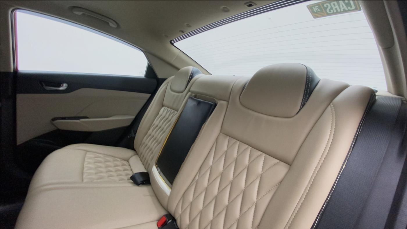 2020 Hyundai Verna SX 1.5 VTVT, Petrol, Manual, 7,622 km, Right Side Rear Door Cabin