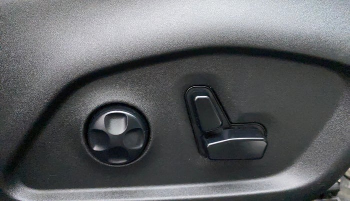 2020 Jeep Compass LIMITED PLUS DIESEL, Diesel, Manual, 29,181 km, Electrically Adjustable Driver's Seat