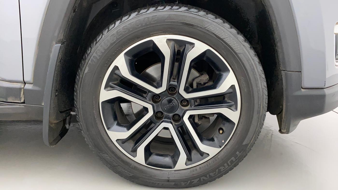 2020 Jeep Compass LIMITED PLUS DIESEL, Diesel, Manual, 29,181 km, Right Front Wheel