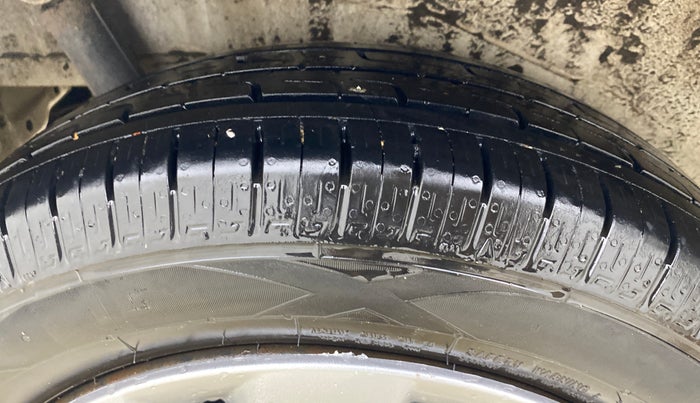 2018 Maruti Wagon R 1.0 VXI, CNG, Manual, 59,752 km, Right Rear Tyre Tread