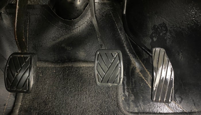 2018 Maruti Wagon R 1.0 VXI, CNG, Manual, 59,752 km, Pedals