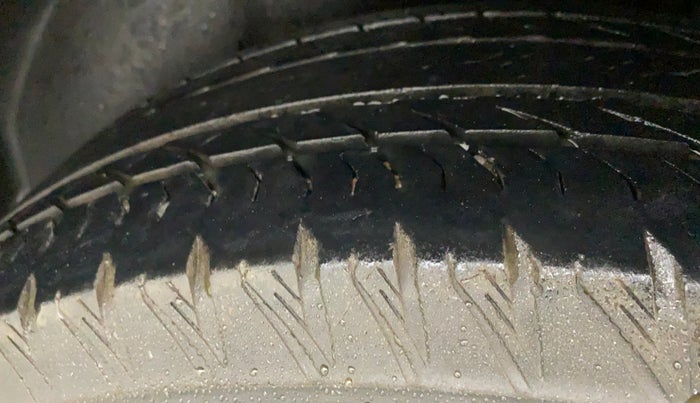 2022 Tata Safari XZA PLUS DARK EDITION, Diesel, Automatic, 36,986 km, Right Rear Tyre Tread