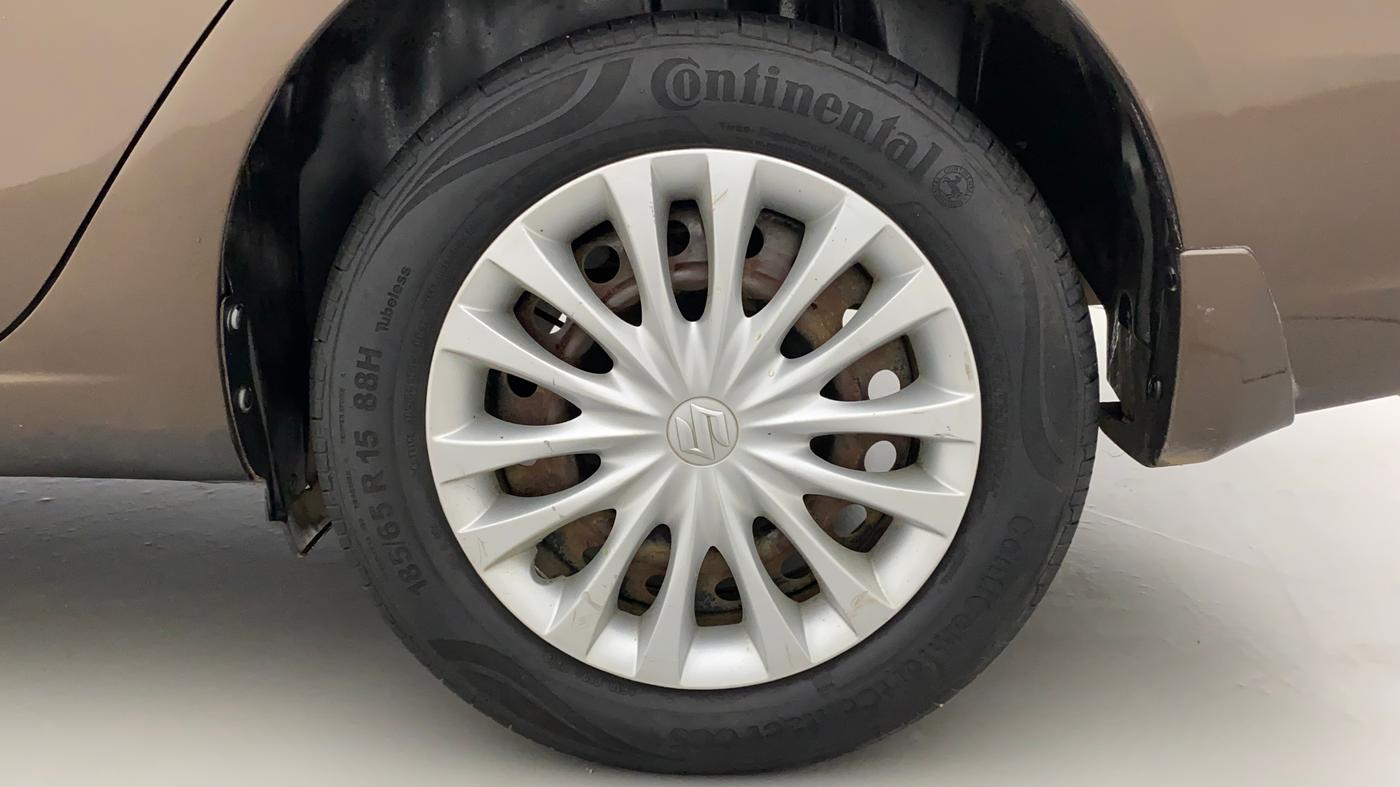 2014 Maruti Ciaz VDI, Diesel, Manual, 94,028 km, Left Rear Wheel