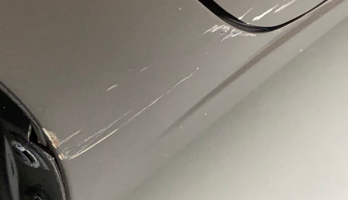 2014 Maruti Ciaz VDI, Diesel, Manual, 94,028 km, Right running board - Minor scratches