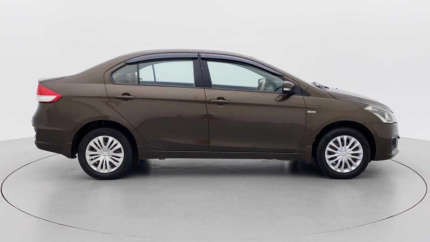 2014 Maruti Ciaz VDI, Diesel, Manual, 94,028 km, Right Side View