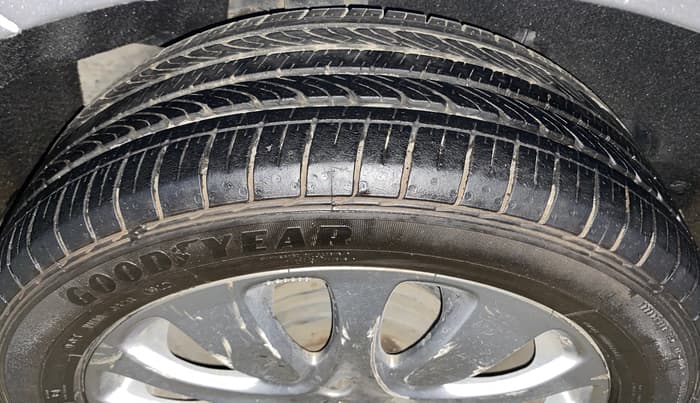2016 Maruti Baleno ALPHA PETROL 1.2, Petrol, Manual, 77,553 km, Right Rear Tyre Tread