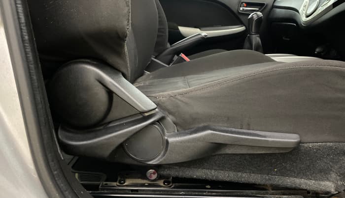 2016 Maruti Baleno ALPHA PETROL 1.2, Petrol, Manual, 77,553 km, Driver Side Adjustment Panel