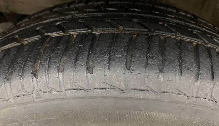 2023 Maruti Dzire ZXI, Petrol, Manual, 1,13,388 km, Left Front Tyre Tread