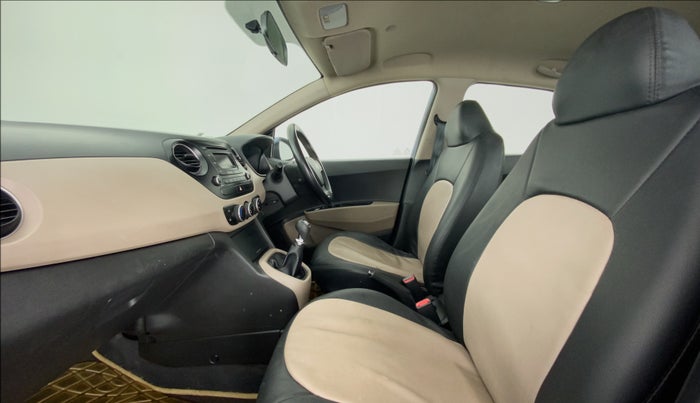 2014 Hyundai Xcent S (O) 1.2, Petrol, Manual, 43,821 km, Right Side Front Door Cabin