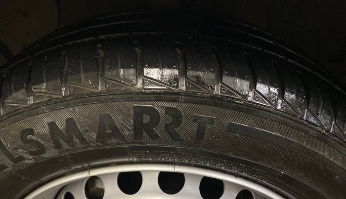 2023 Hyundai GRAND I10 NIOS ERA 1.2 KAPPA VTVT, Petrol, Manual, 12,662 km, Left Front Tyre Tread