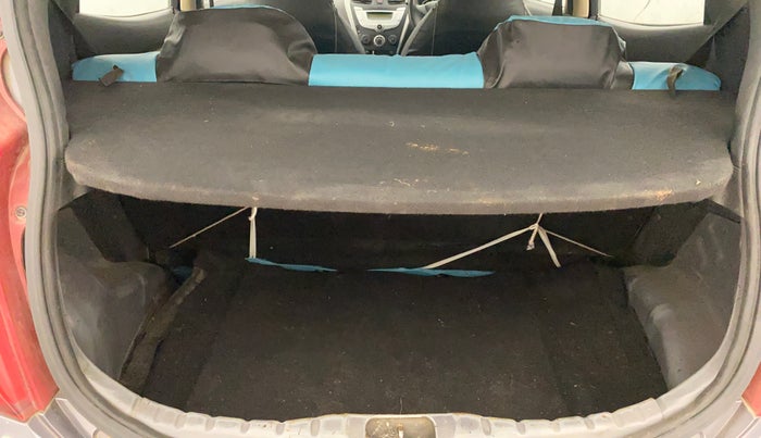 2018 Hyundai Eon MAGNA +, Petrol, Manual, 68,625 km, Boot Inside