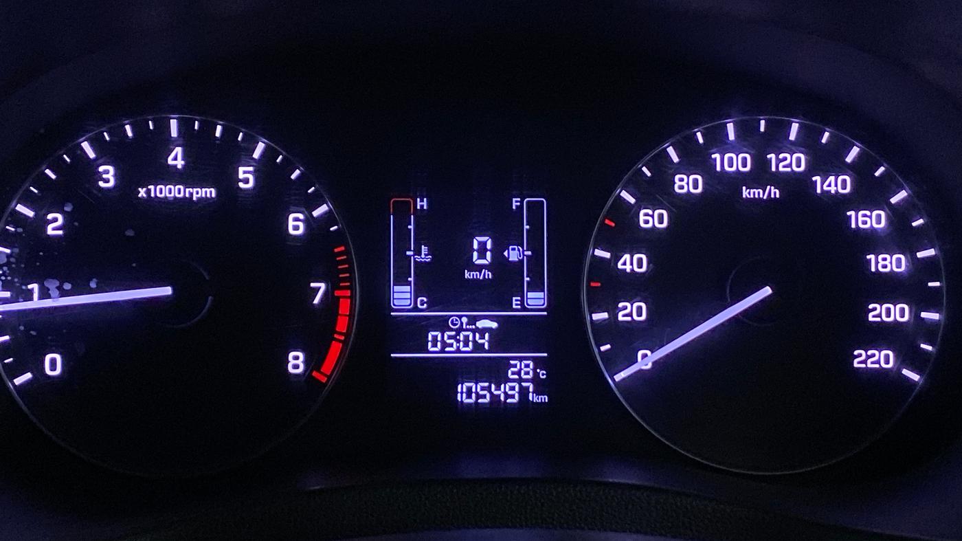 2016 Hyundai Creta SX PLUS 1.6 PETROL, Petrol, Manual, 1,05,447 km, Odometer Image