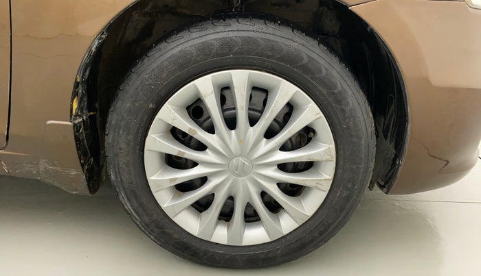 2015 Maruti Ciaz VXI+, Petrol, Manual, 49,434 km, Right Front Wheel