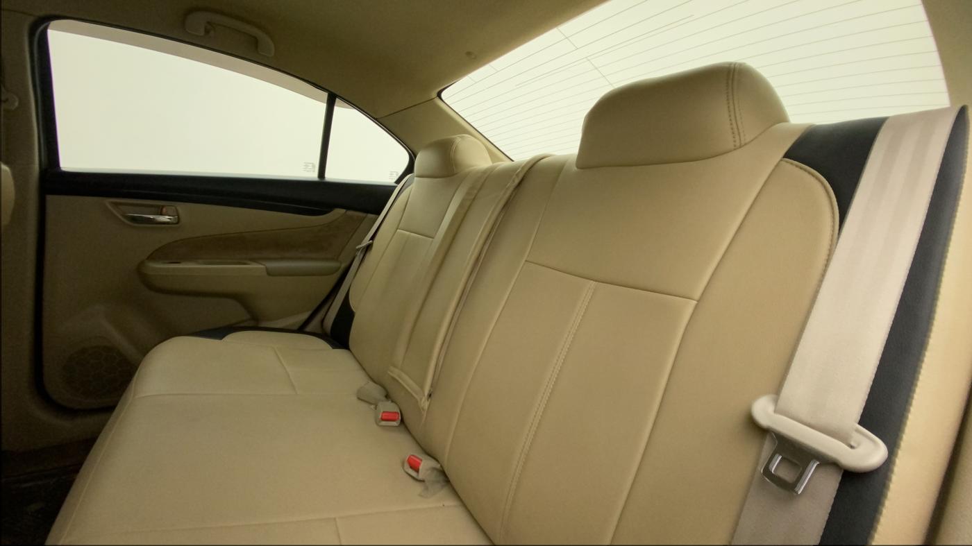 2015 Maruti Ciaz VXI+, Petrol, Manual, 49,434 km, Right Side Rear Door Cabin
