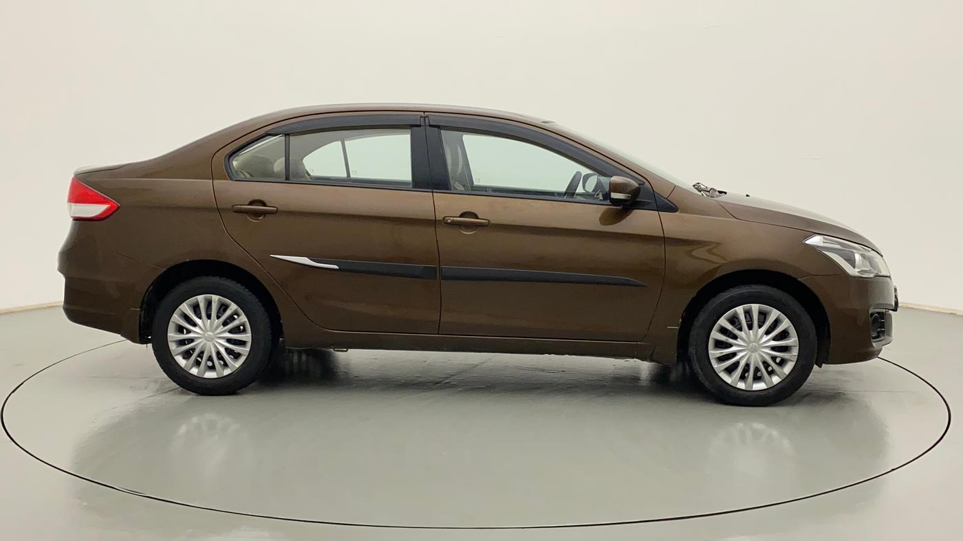 2015 Maruti Ciaz VXI+, Petrol, Manual, 49,434 km, Right Side View