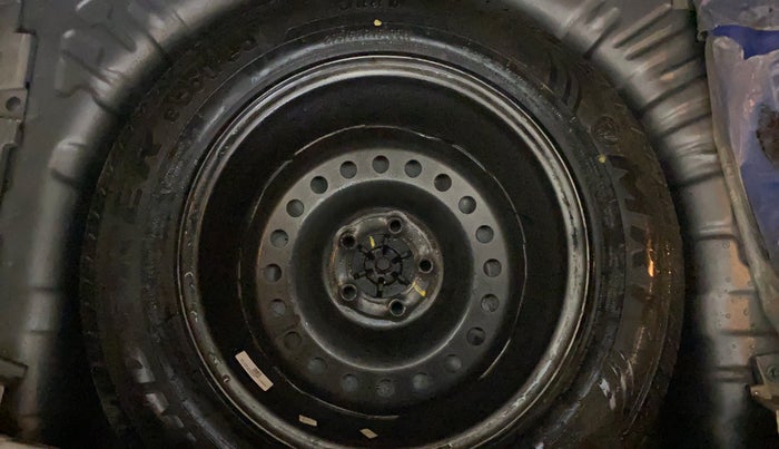 2020 Mahindra XUV300 W8 (O) 1.2 PETROL, Petrol, Manual, 83,644 km, Spare Tyre