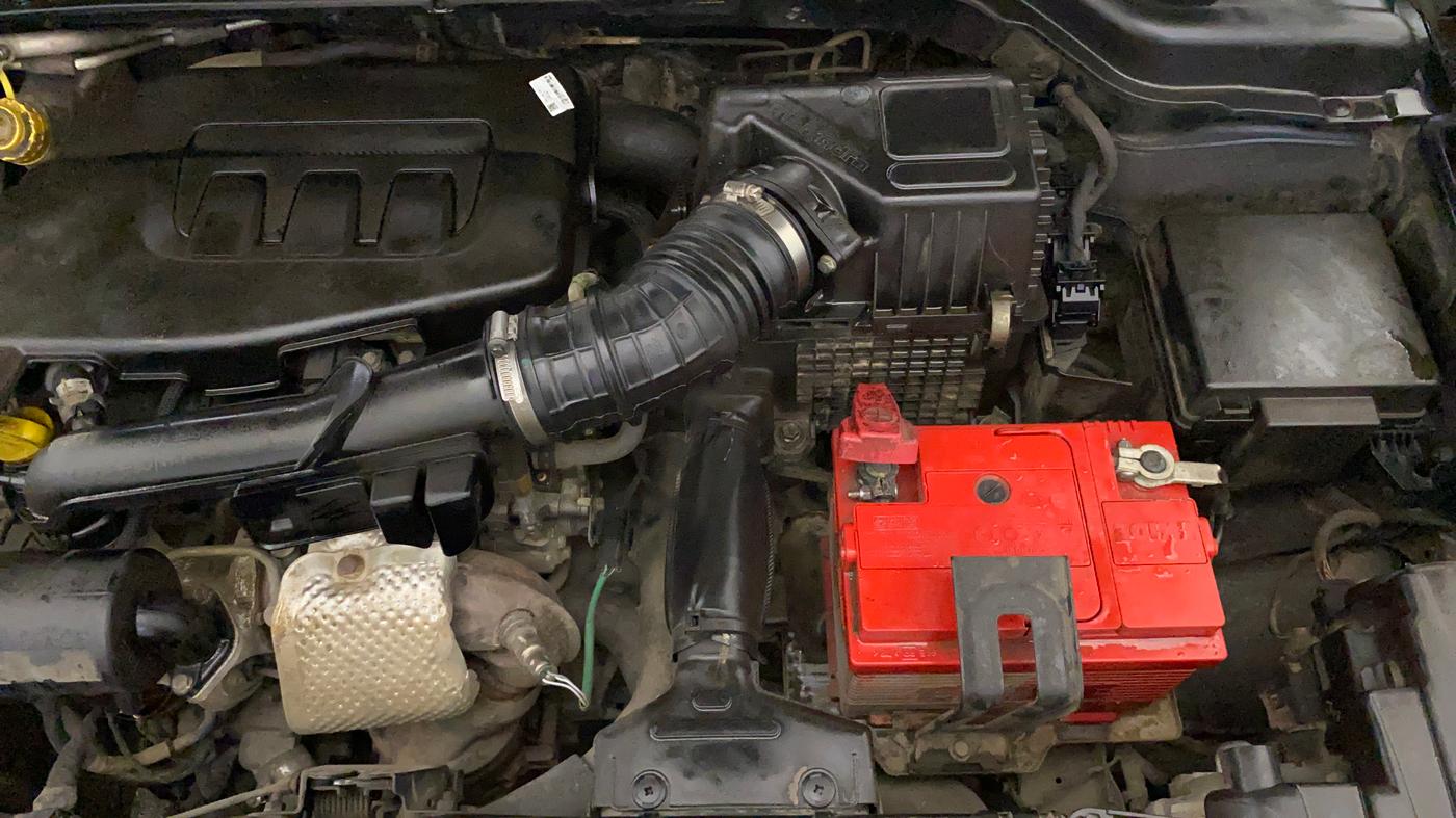2020 Mahindra XUV300 W8 (O) 1.2 PETROL, Petrol, Manual, 85,956 km, Engine View - Left