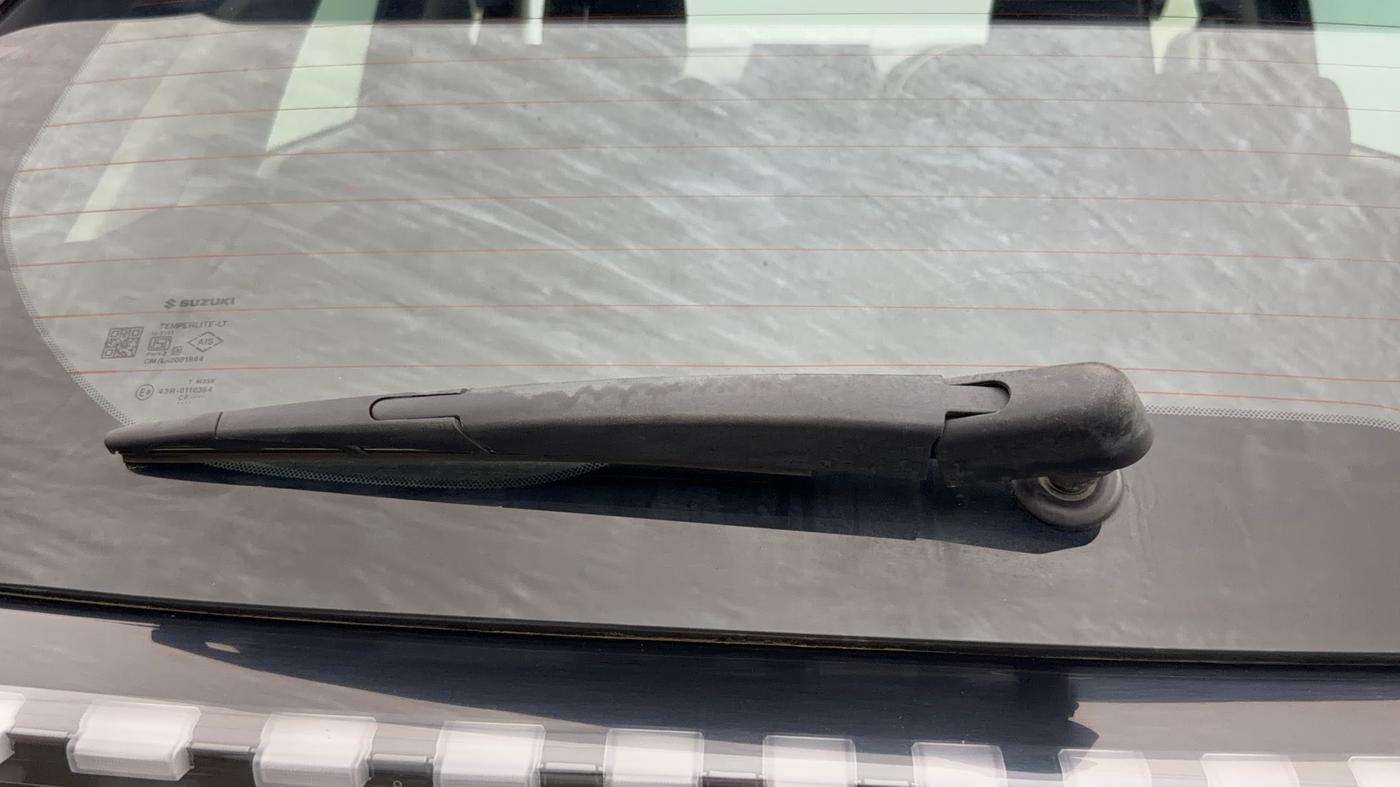 2025 Maruti Victoris Zxi 1.5 eCVT, Hybrid, Automatic, 4,400 km, Rear Wiper