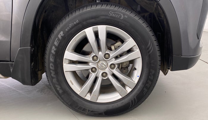 2017 Maruti Vitara Brezza ZDI, Diesel, Manual, 65,693 km, Right Front Wheel