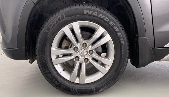 2017 Maruti Vitara Brezza ZDI, Diesel, Manual, 65,693 km, Left Front Wheel
