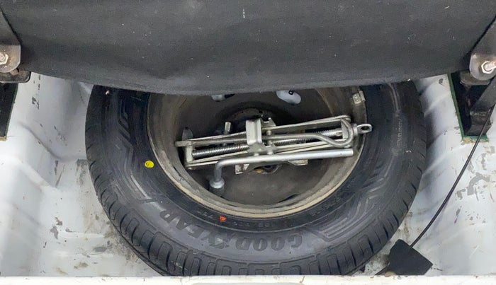 2016 Renault Kwid RXL, CNG, Manual, 81,507 km, Spare Tyre