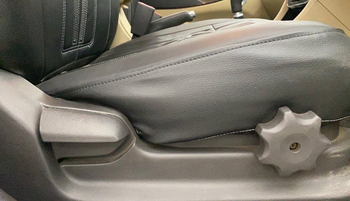 2014 Hyundai Verna FLUIDIC 1.4 CRDI CX, Diesel, Manual, 98,279 km, Driver Side Adjustment Panel