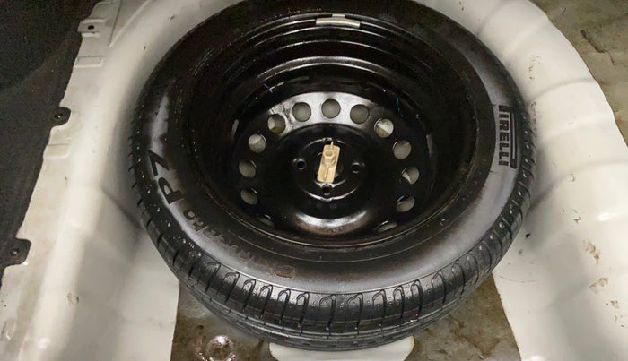 2014 Hyundai Verna FLUIDIC 1.4 CRDI CX, Diesel, Manual, 98,279 km, Spare Tyre