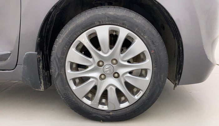 2017 Maruti Baleno ZETA PETROL 1.2, Petrol, Manual, 29,404 km, Right Front Wheel