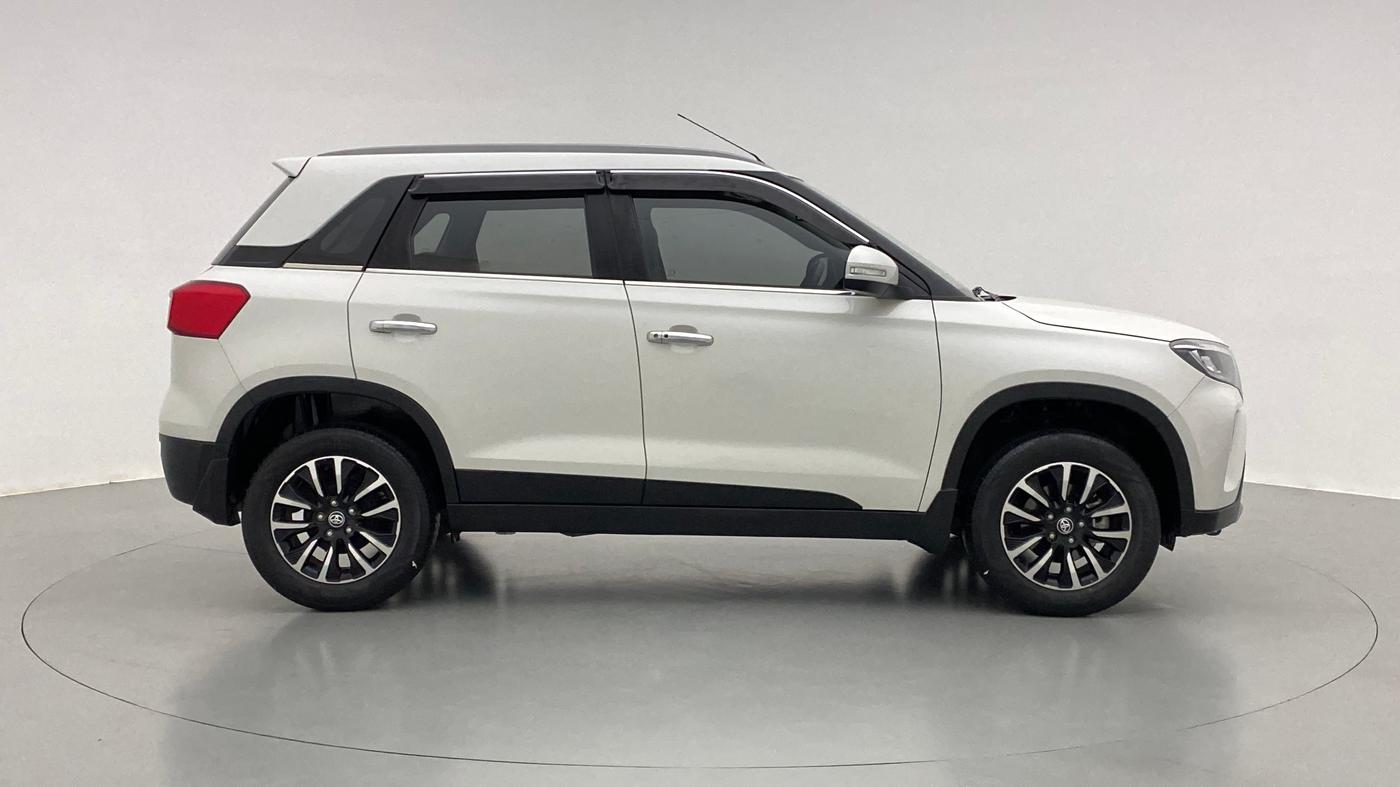 2021 Toyota URBAN CRUISER PREMIUM MT, Petrol, Manual, 4,348 km, Right Side View