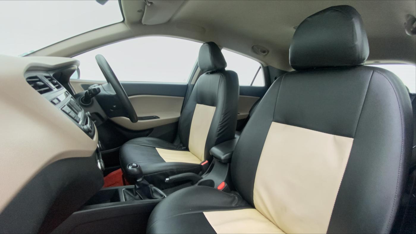 2016 Hyundai Elite i20 SPORTZ 1.2, Petrol, Manual, 55,422 km, Right Side Front Door Cabin