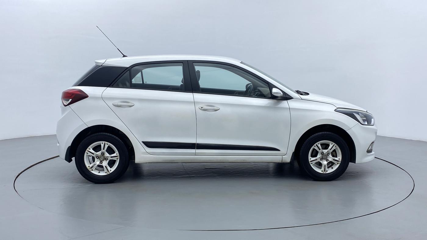 2016 Hyundai Elite i20 SPORTZ 1.2, Petrol, Manual, 55,422 km, Right Side View
