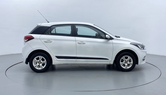 2016 Hyundai Elite i20 SPORTZ 1.2, Petrol, Manual, 55,422 km, Right Side View