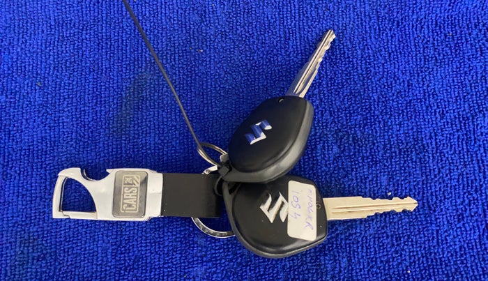 2021 Maruti Ciaz SIGMA 1.5 SHVS MT  PETROL, Petrol, Manual, 16,909 km, Key Close Up