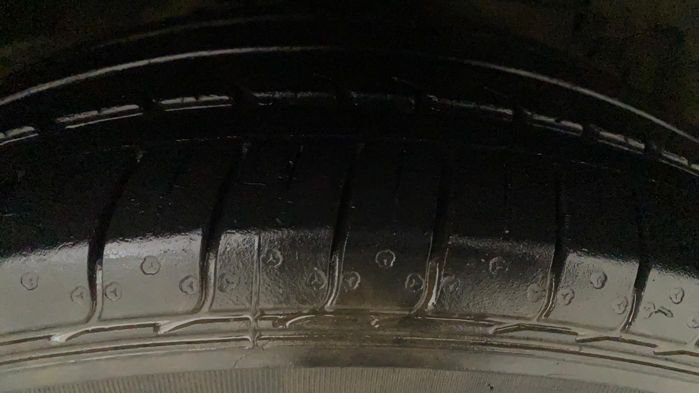2021 Maruti Ciaz SIGMA 1.5 SHVS MT  PETROL, Petrol, Manual, 16,909 km, Left Front Tyre Tread