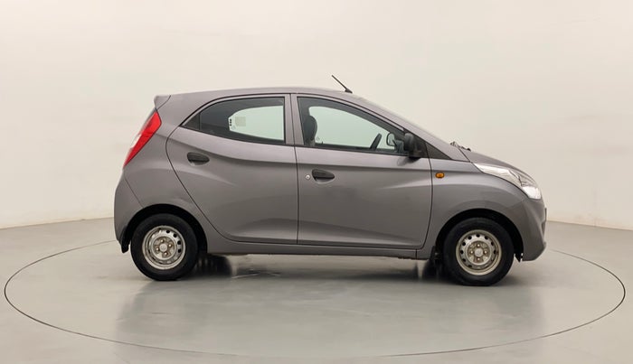 2013 Hyundai Eon ERA +, Petrol, Manual, 38,685 km, Right Side View