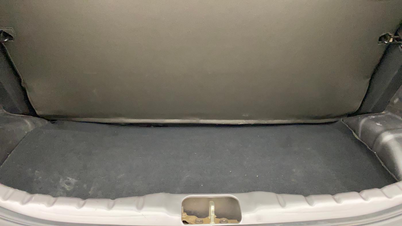 2013 Hyundai Eon ERA +, Petrol, Manual, 38,685 km, Boot Inside