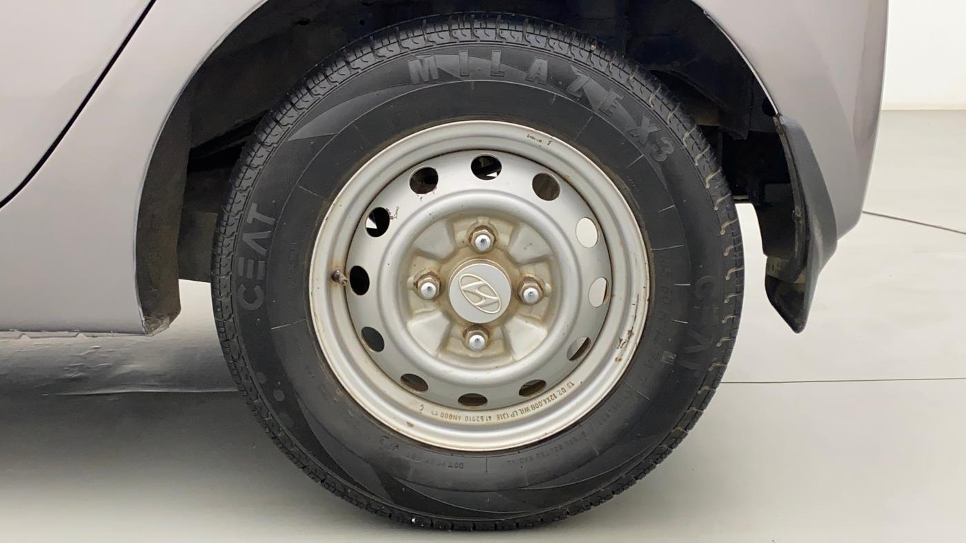 2013 Hyundai Eon ERA +, Petrol, Manual, 38,685 km, Left Rear Wheel