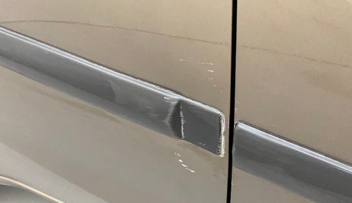 2013 Maruti Ritz VXI, Petrol, Manual, 41,171 km, Right rear door - Minor scratches