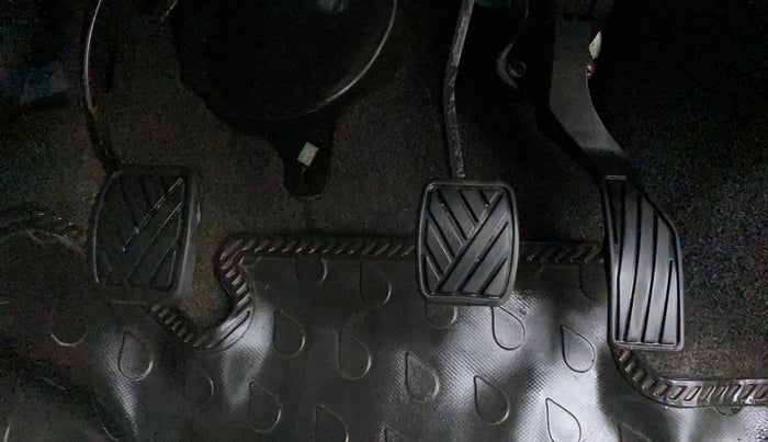 2013 Maruti Ritz VXI, Petrol, Manual, 41,171 km, Pedals