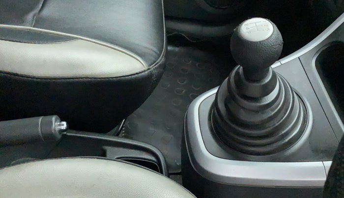 2013 Maruti Ritz VXI, Petrol, Manual, 41,171 km, Gear Lever