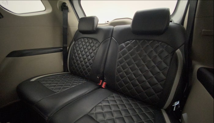 2023 Renault TRIBER RXT, Petrol, Manual, 48,518 km, Third Seat Row ( optional )