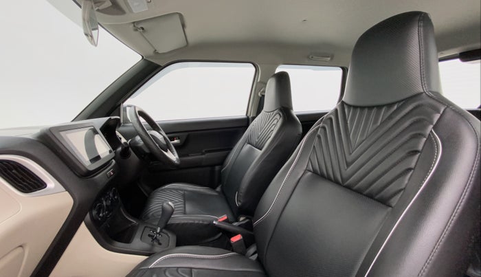 2022 Maruti New Wagon-R ZXI 1.2 AMT, Petrol, Automatic, 17,197 km, Right Side Front Door Cabin
