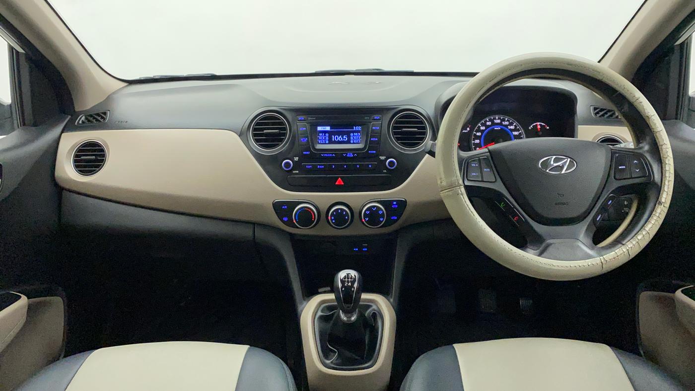 2016 Hyundai Grand i10 ASTA 1.1 CRDI (O), Diesel, Manual, 1,04,136 km, Dashboard