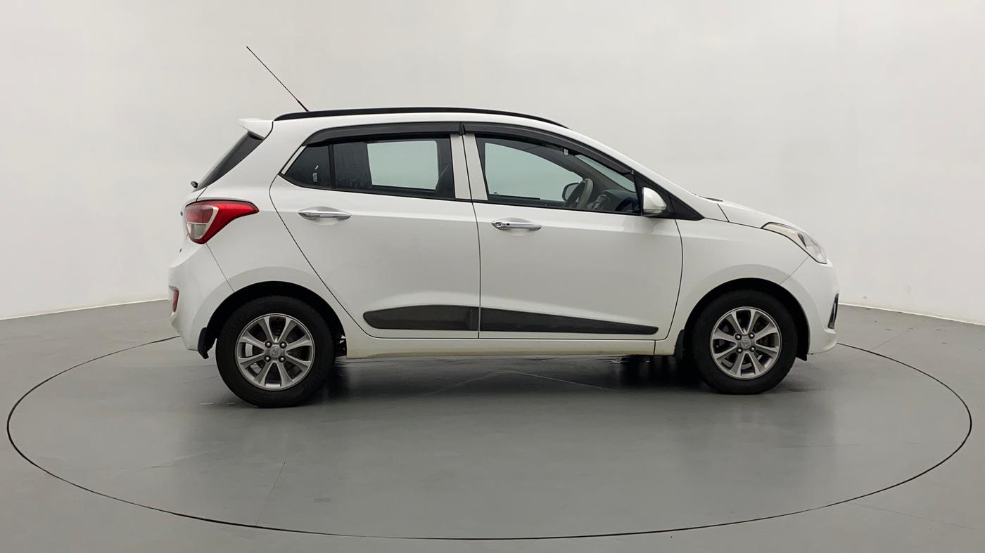 2016 Hyundai Grand i10 ASTA 1.1 CRDI (O), Diesel, Manual, 1,04,136 km, Right Side