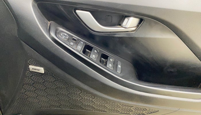 2021 Hyundai Creta SX (O) 1.4 TURBO DCT, Petrol, Automatic, 80,715 km, Driver Side Door Panels Control