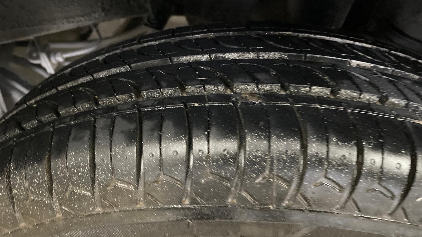 2018 Hyundai NEW SANTRO MAGNA CNG, CNG, Manual, 49,363 km, Left Rear Tyre Tread